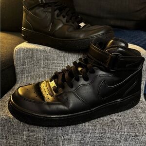 Nike Air Force 1 Mid, "Triple Black" Men’s Shoes